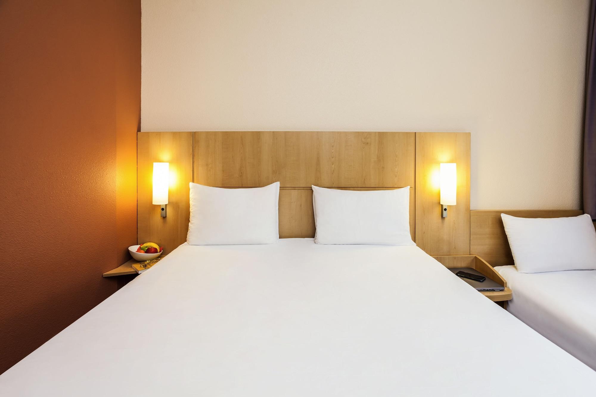 Hotel Ibis שטובל מראה חיצוני תמונה