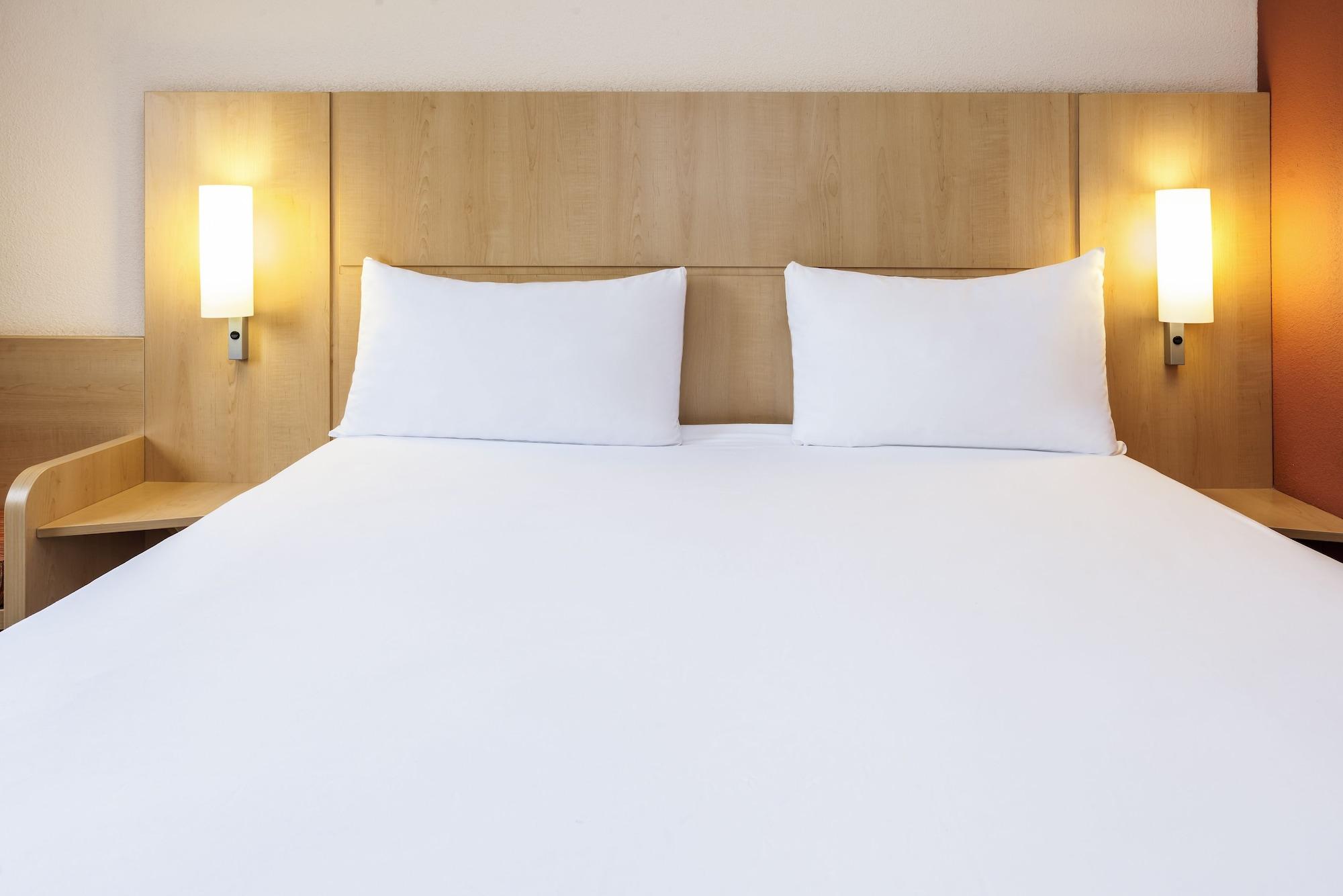 Hotel Ibis שטובל מראה חיצוני תמונה