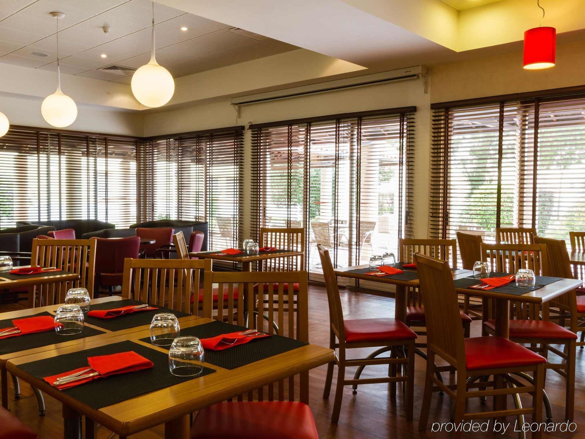 Hotel Ibis שטובל מראה חיצוני תמונה