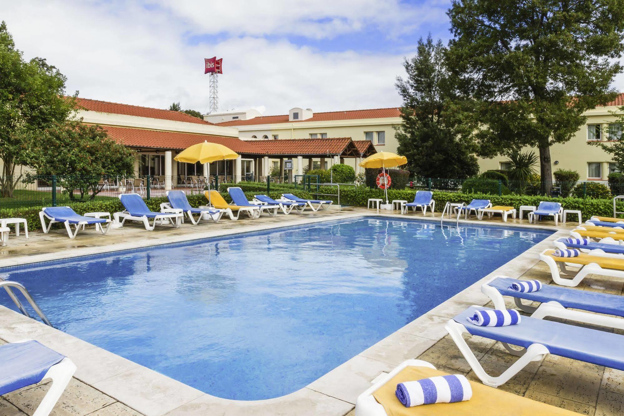 Hotel Ibis שטובל מראה חיצוני תמונה