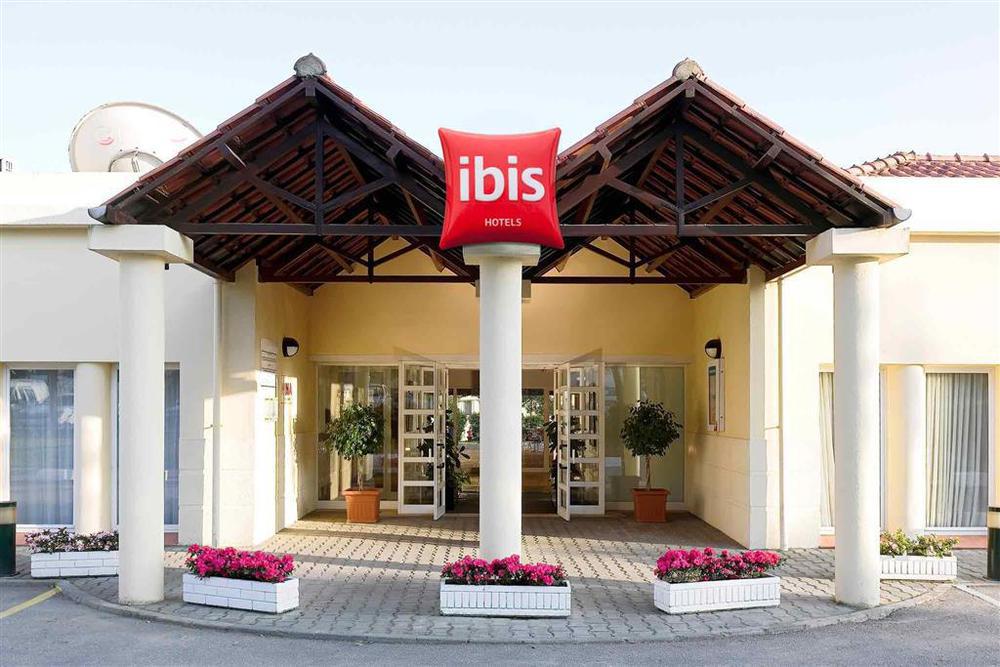 Hotel Ibis שטובל מראה חיצוני תמונה